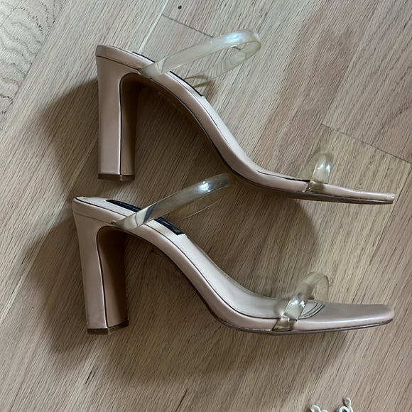 STEVEN by Steve Madden. Size 9. Clear hells. 3.5in heel. - Picture 2 of 6